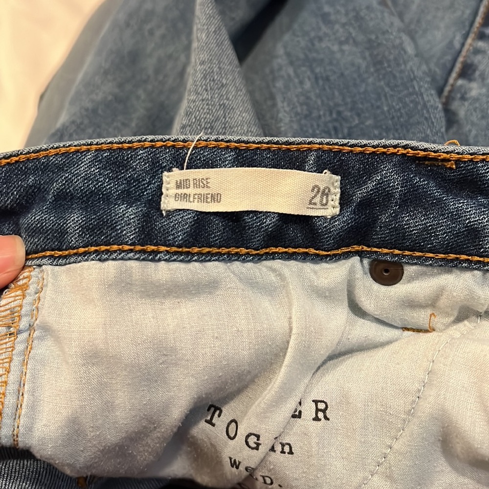 Mid Rise Girlfriend Jeans - Picture 3 of 4